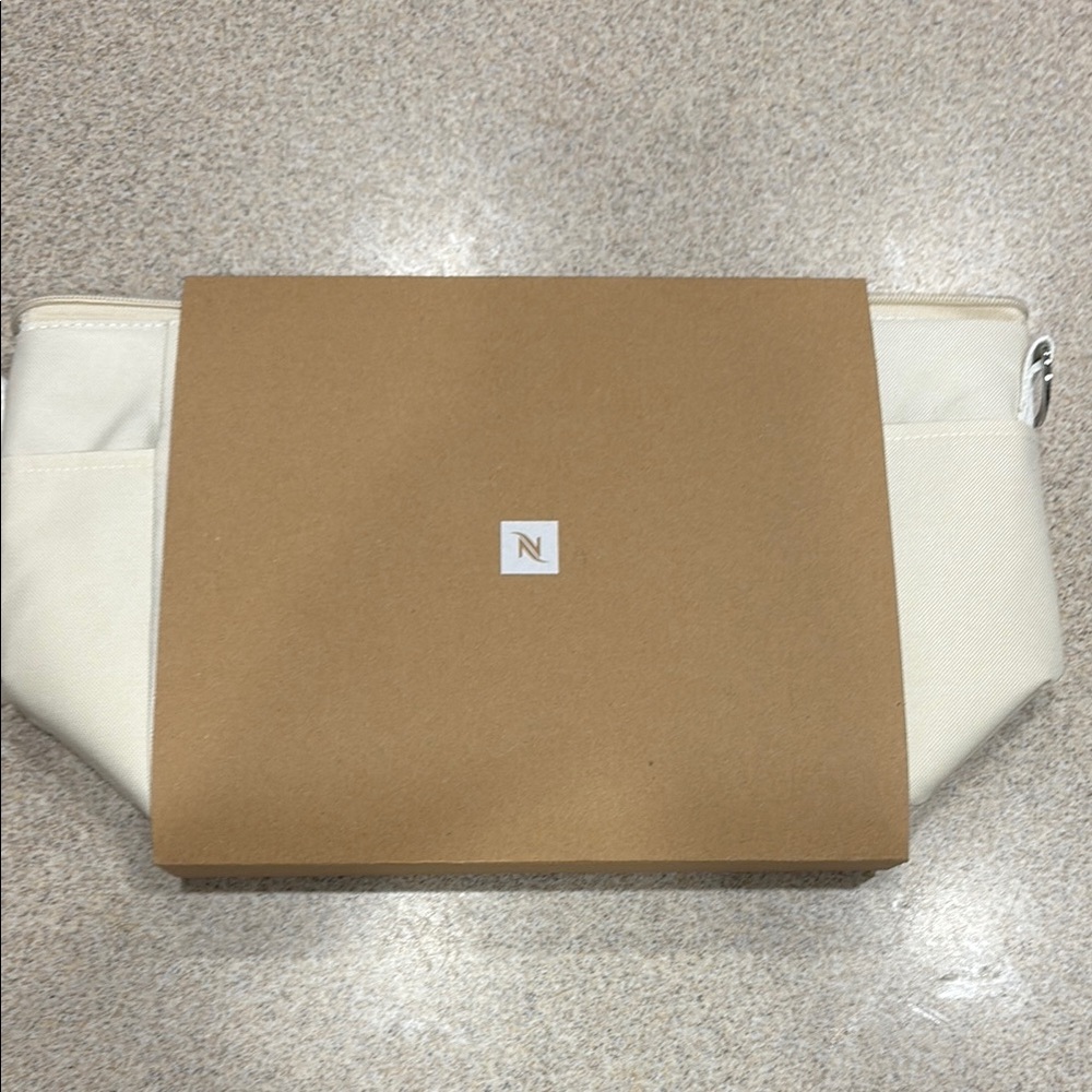 Nespresso Cream and Tan Cooler Bag -New! - Picture 2 of 4